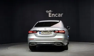 Mercedes-Benz E-Class 2022, 69924 км, за 24247.54 USD - фото 4