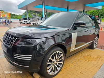 Land Rover Range Rover · 2015 год