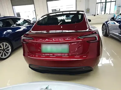 Tesla Model 3 2023, 58500 км, за 27027.03 USD - фото 6