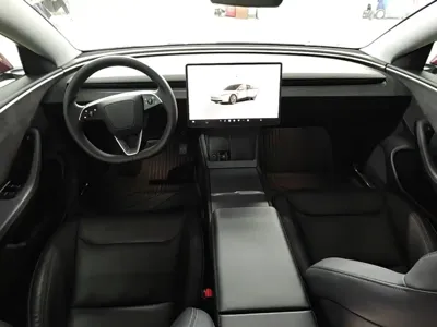 Tesla Model 3 2023, 58500 км, за 27027.03 USD - фото 10