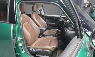 MINI Cooper 2019, 65927 км, за 12884.04 USD - фото 12