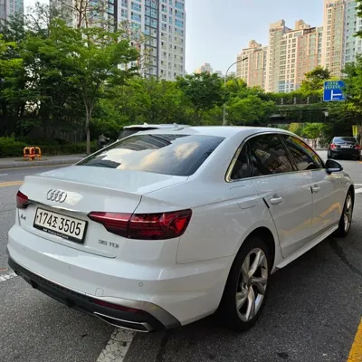 Audi A4 2020, 149000 км, за 13615.64 USD