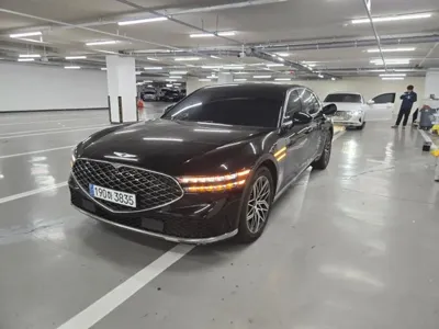 Genesis G90 · 2023 год