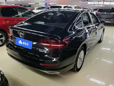 Volkswagen Lavida 2021, 68300 км, за 9432.74 USD