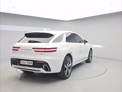 Genesis GV70 2023, 43299 км, за 31060.74 USD
