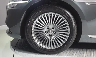 Genesis G90 2020, 69563 км, за 20021.01 USD
