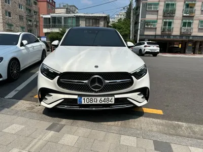 Mercedes-Benz GLC-Class 2024, 59900 км, за 38251.4 USD