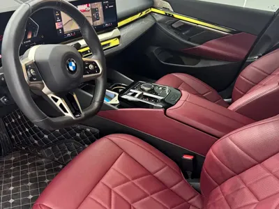 BMW 5 Series 2024, 10000 км, за 39310.99 USD - фото 6