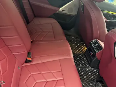 BMW 5 Series 2024, 10000 км, за 39310.99 USD - фото 9