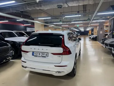 Volvo XC60 2025, 14200 км, за 29902.3 USD