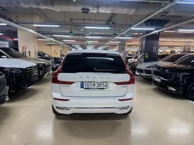 Volvo XC60 2025, 14200 км, за 29902.3 USD