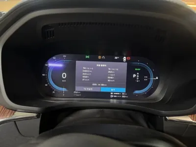 Volvo XC60 2025, 14200 км, за 29902.3 USD - фото 8
