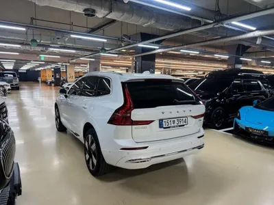 Volvo XC60 2025, 14200 км, за 29902.3 USD - фото 19