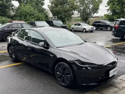 Tesla Model 3 2024, 54000 км, за 23904.58 USD