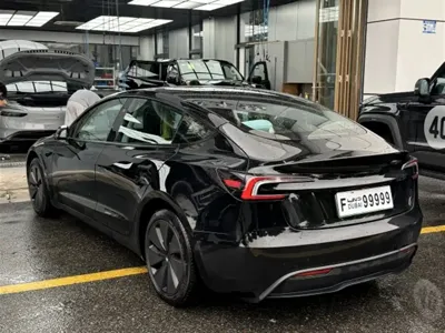 Tesla Model 3 2024, 54000 км, за 23904.58 USD - фото 9