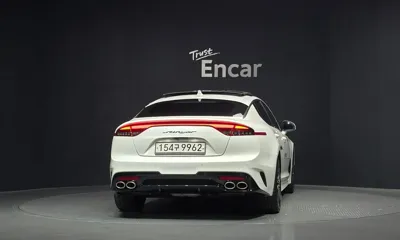 Kia Stinger 2021, 119248 км, за 14434.82 USD