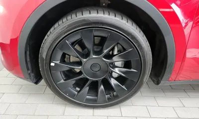 Tesla Model Y 2023, 61576 км, за 26847.84 USD