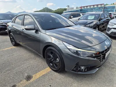 Hyundai Avante 2023, 55303 км, за 11356.18 USD