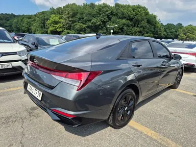 Hyundai Avante 2023, 55303 км, за 11356.18 USD - фото 6
