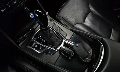 Hyundai Grandeur 2017, 55078 км, за 8210.72 USD - фото 9