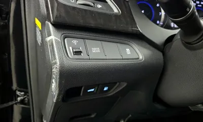 Hyundai Grandeur 2017, 55078 км, за 8210.72 USD - фото 18
