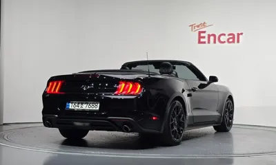 Ford Mustang 2022, 23506 км, за 21972.3 USD - фото 2