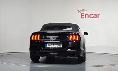 Ford Mustang 2022, 23506 км, за 21972.3 USD - фото 4