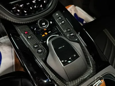 Astonmartin DBX 2023, 13700 км, за 155629.29 USD - фото 11