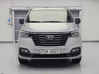 Hyundai Starex 2019, 225688 км, за 7548.9 USD