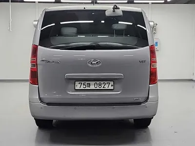 Hyundai Starex 2019, 225688 км, за 7548.9 USD