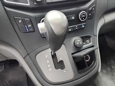 Hyundai Starex 2019, 225688 км, за 7491.86 USD - фото 8