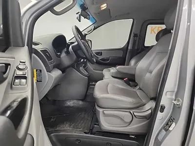 Hyundai Starex 2019, 225688 км, за 7491.86 USD - фото 11