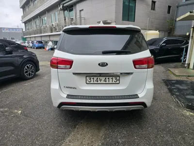 Kia Canival 2016, 194595 км, за 4493.06 USD