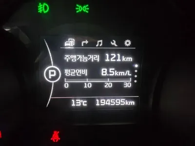 Kia Canival 2016, 194595 км, за 4493.06 USD - фото 8
