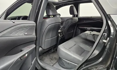 Lexus RX 2025, 9038 км, за 60391.32 USD - фото 12