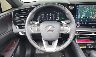 Lexus RX 2025, 9038 км, за 60391.32 USD - фото 13