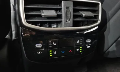 Lexus RX 2025, 9038 км, за 60391.32 USD - фото 33