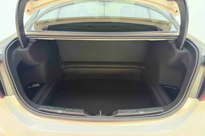 BMW 1 Series 2019, 50000 км, за 12474 USD - фото 18
