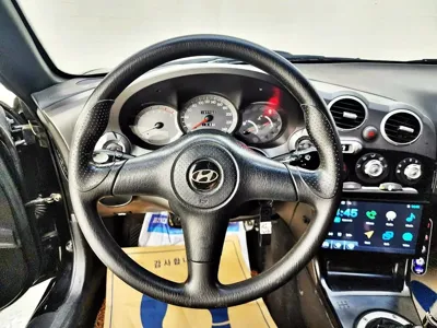 Hyundai Tiburon 2000, 141051 км, за 5939.87 USD - фото 11
