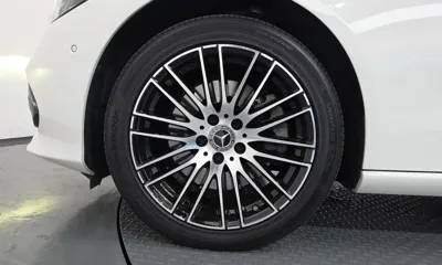 Mercedes-Benz C-Class 2022, 129095 км, за 20121.11 USD