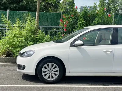 Volkswagen Golf 2013, 147000 км, за 3954.58 USD