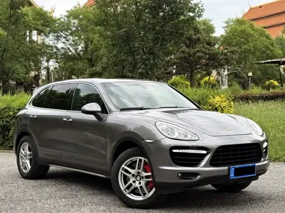 Porsche Cayenne 2012, 160000 км, за 19035.13 USD