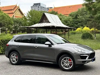 Porsche Cayenne 2012, 160000 км, за 19035.13 USD
