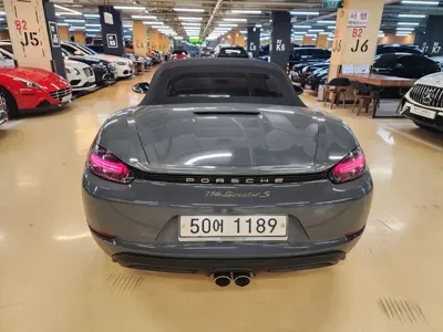 Porsche 718 2017, 16600 км, за 46271.85 USD