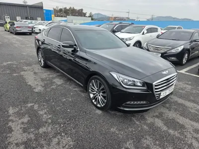 Hyundai Genesis 2015, 131880 км, за 7687.3 USD