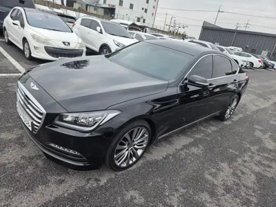 Hyundai Genesis 2015, 131880 км, за 7687.3 USD