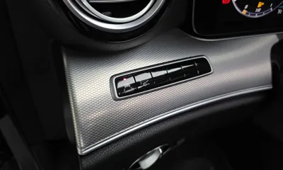 Mercedes-Benz E-Class 2019, 52797 км, за 17854.8 USD - фото 16