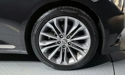Hyundai Genesis 2016, 72670 км, за 7880.79 USD