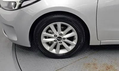 Kia K3 2017, 197317 км, за 3282.13 USD