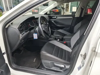 Volkswagen Sagitar 2019, 47500 км, за 8676.48 USD